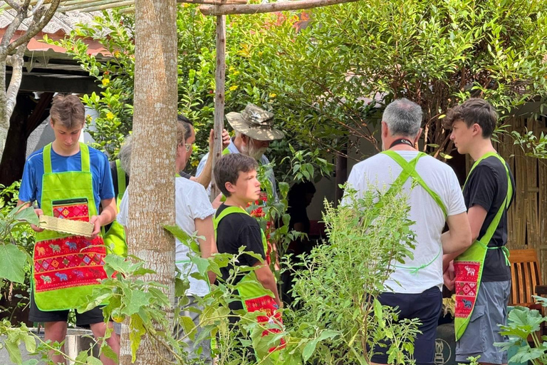 Krabi : Authentieke Thaise kookles met rondleiding over de markt