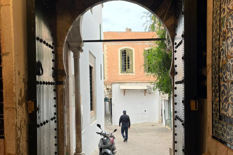 Tunis Express :Carthage, Sidi Bou Saïd & Médina with GENZ