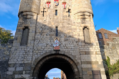 York: Quirky Pubs and Crooked Streets