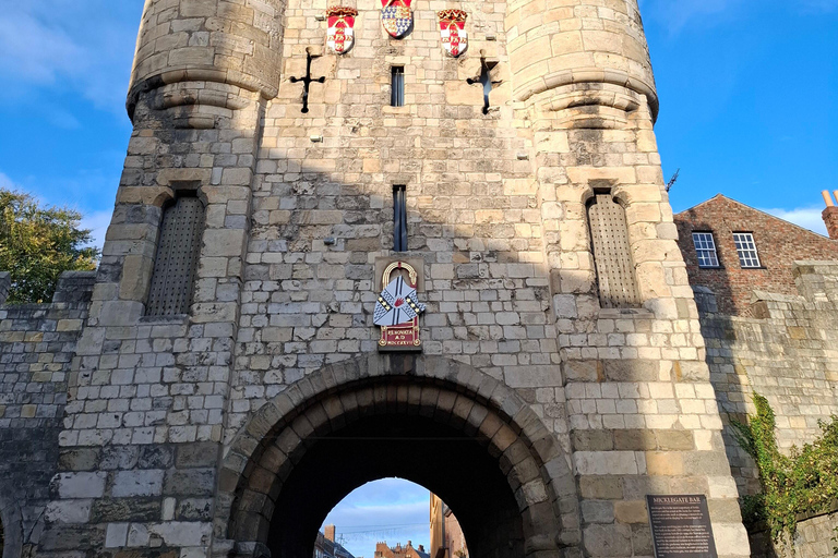 York: Quirky Pubs and Crooked Streets