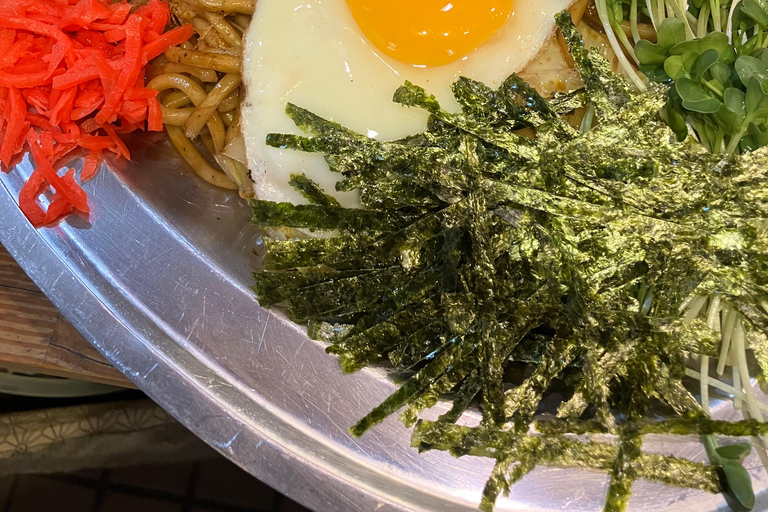 Retro Yokohama Bar Hopping 101 Tour w Noge_3 godz.Retro Yokohama Bar Hopping 101 dla początkujących w Noge