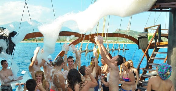 Antalya: Pirate Boat To Düden Waterfall w/ Lunch and Drinks