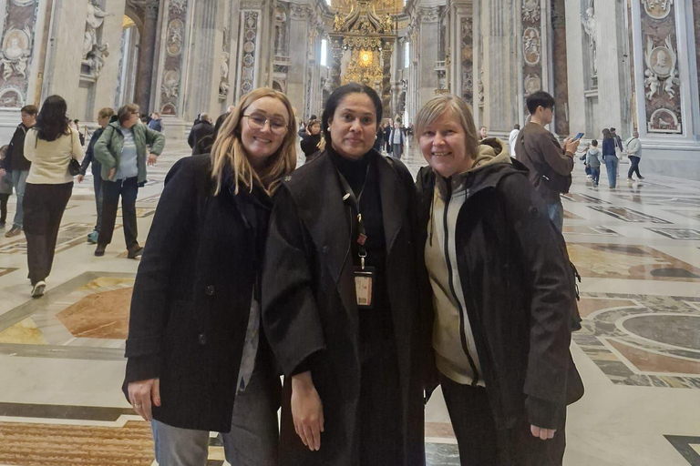 Vatican City: Papal Audience and St.Peter's Basilica Tour vatican : Papal Audience, St.Peter's Basilica spanish Tour