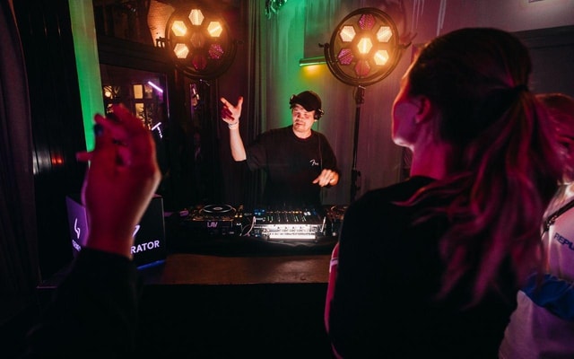 Berlin’s First Beat: Techno Warm-Up Crawl