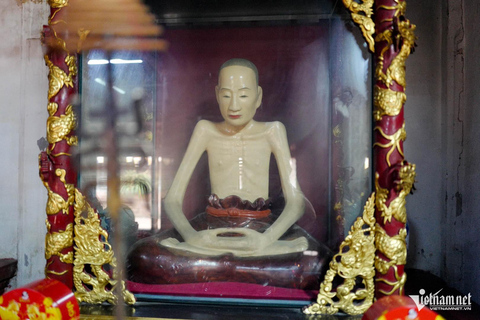 Hanoi: Incense Village & Hat Craft or Dau Pagoda SMALL GROUP SMALL GROUP: Stunning Incense Village & Hat Village - BEST