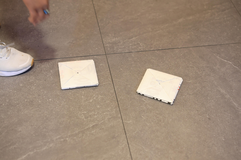 Busan: Mother-of-Pearl Craft Class with Games