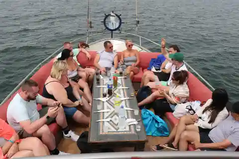 EXCURSION EN MER AVEC BBQ , pêcher et baignade