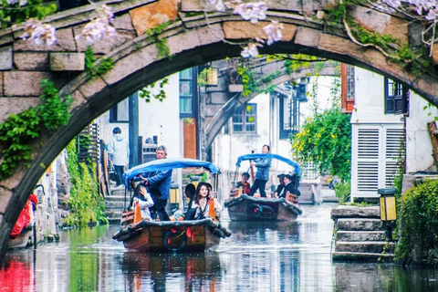 Shanghai: Zhouzhuang & Luzhi Water Town Tour with Boat Ride