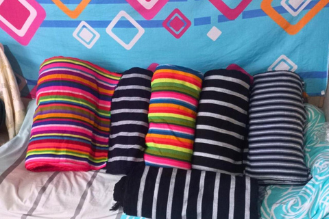 Quito Historic Center: Poncho Museum & Finger Painting Workshop & Souvenir Quito's Historic Center: Poncho Museum, Finger Painting Workshop, and Souvenir