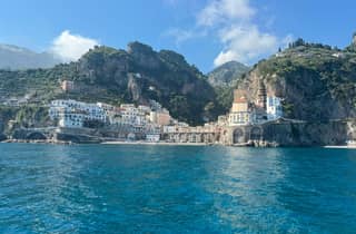 Premium-Tour durch Sorrent, Positano und Amalfi mit Boot ab Neapel