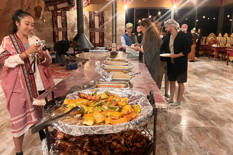 Wadi Rum: 4-Hour Jeep Tour with 1-Night Desert Camp & Meals