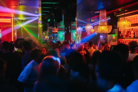 Malaga: indeksowanie pubów i klubówOpcja standardowa