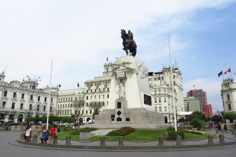 From Lima: Colonial City Tour & Catacombs Museum