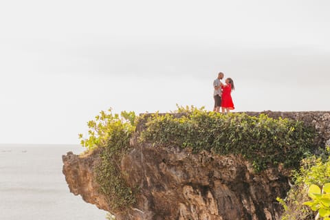 Uluwatu: Private Photoshoot with Drone Photos & Videos