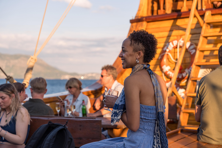 Dubrovnik: Galleon Sunset Cruise with a Live Guide & Drink Sunset Cruise in English