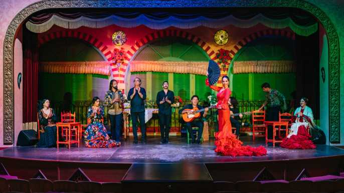 Sevilla: flamenco en El Palacio Andaluz con cena opcional