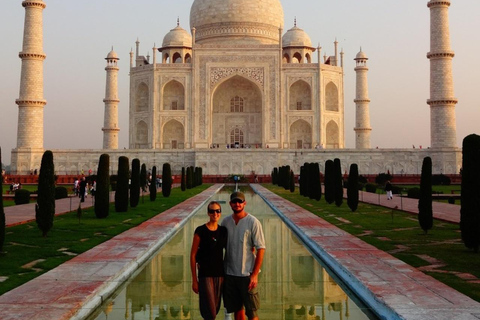 From Delhi: Taj Mahal & Agra Private Day Trip with Transfers From Delhi: Private AC Car, Driver and Guide