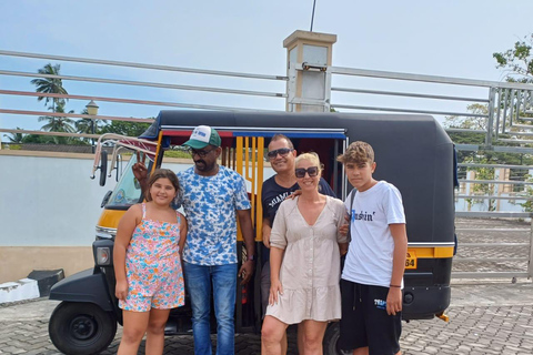 Kochi: Tuk-Tuk Tour with Cruise Ship Pickup