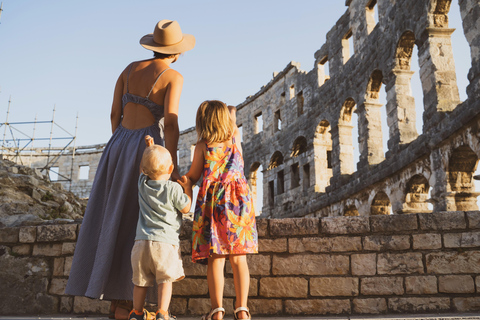 Rome: Colosseum, Forum & Palatine Hosted Skip-the-Line Rome: Colosseum, Forum & Palatine Hill Skip-the-Line Tickets