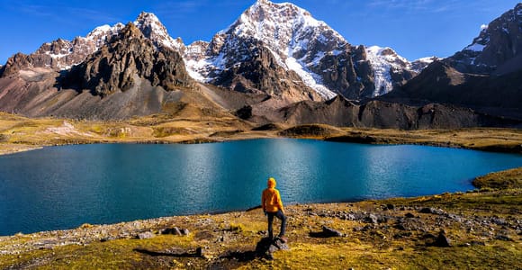 From Cusco: Full-Day Ausangate 7 Lakes Trek with Hot Springs