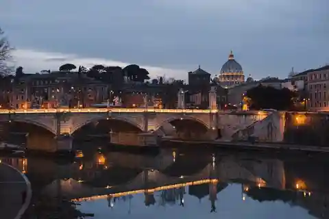 Rome : visite des 7 églises en e-bike, un pèlerinage de foi et de beauté