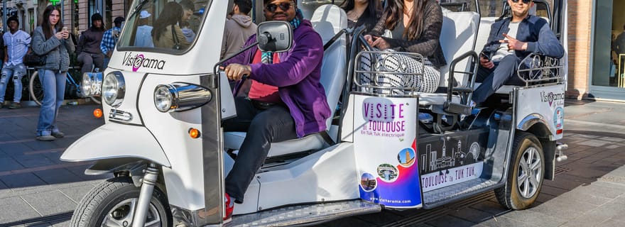 Toulouse : Visite en tuk-tuk électrique avec arrêts photos et audio