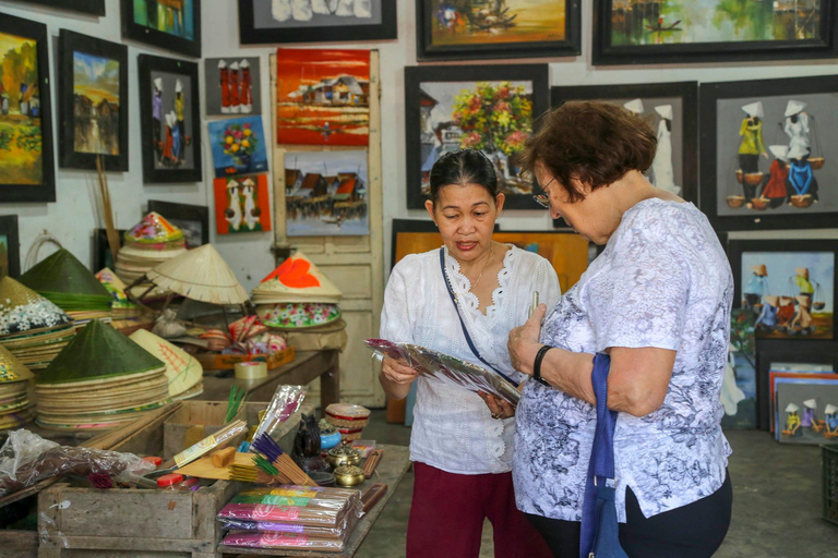 Desde Hue : Tour de la ciudad de un día completo con viaje en barco y almuerzoGrupo pequeño