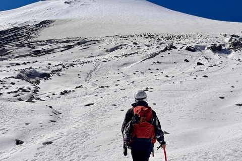 Pico de Orizaba Summit: 2-Day Tour with Gear and Personalized Tour Guide Pico de Orizaba Summit: 2-Day Tour with Equipment and Personalized Guide