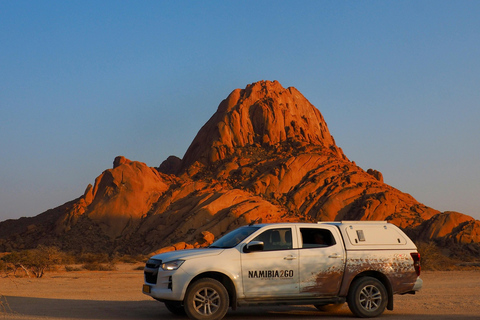 Namibia: Desert Tribe, Shipwreck Coast & Stargazing Tour
