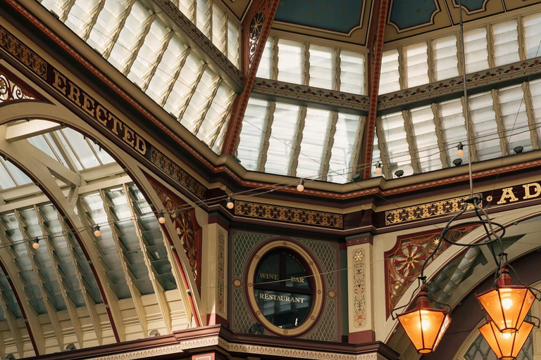 London: Secret Gems & Iconic Photo Spots Guided Walking Tour Secret London Walking Tour : Stories & Instagram Photo Spots