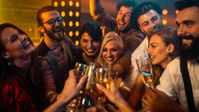 Visit Nuremberg Bar and Club Crawl with Free Shots and Free Entry in Nuremberg