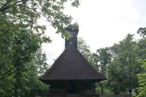 Panoramische tour door Boekarest met drie stops en twee bezoeken.