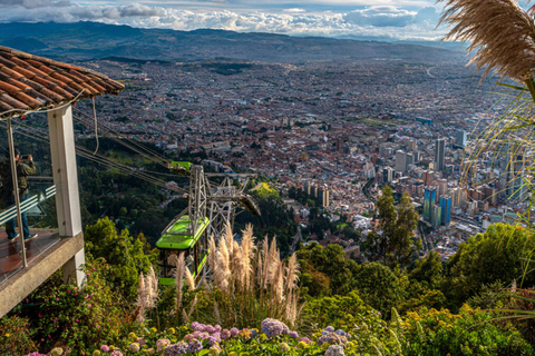 Bogotá: Tour de la ciudad Monserrate, museo de la esmeralda y el oro &amp; más