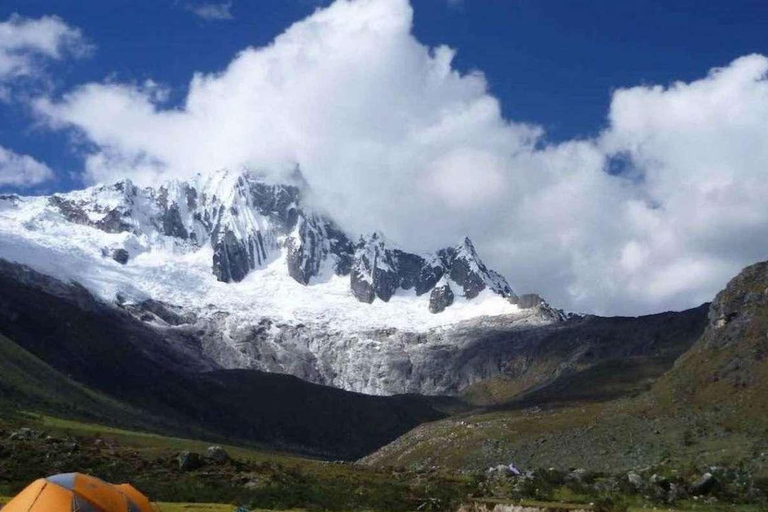 Huaraz : Trekking Santa Cruz-Llanganuco 4Jours /3 Nuits