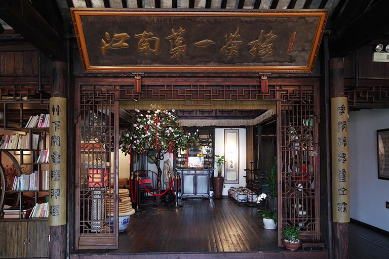 Shanghai: Zhujiajiao, French Concession & Bund Day Tour