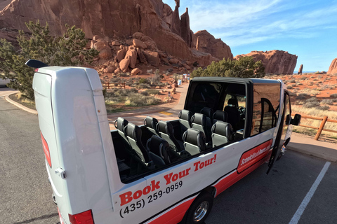 Desde Moab: Recorrido panorámico por el Parque Nacional de los Arcos con excursiones cortasExcursión al Atardecer | Parque Nacional de Arches