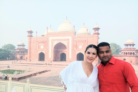 Agra: Skip-the-Line Fast Entry Ticket to the Taj Mahal Taj Mahal Skip the line ticket