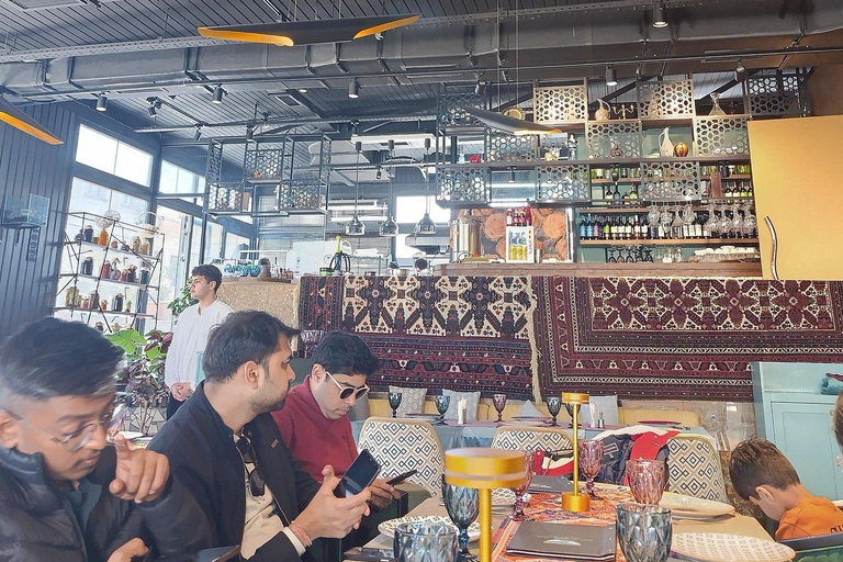 Baku: Traditional Azerbaijan Night with Dinner, Music, Dance