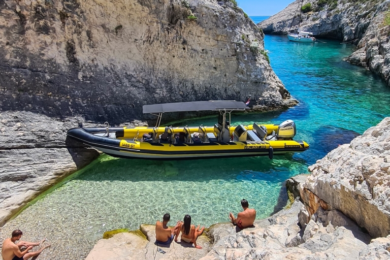 Depuis Split : grotte bleue et cinq îles avec excursion en bateau à Hvar