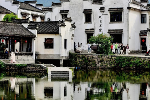 Da Hangzhou: tour del villaggio del tè di Longwu, della città di Longmen e della digaGuide for other languages