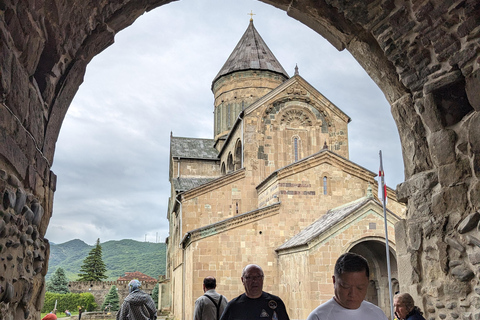 Von Tiflis aus: Mzcheta und Jvari-Kloster Geführte Tour