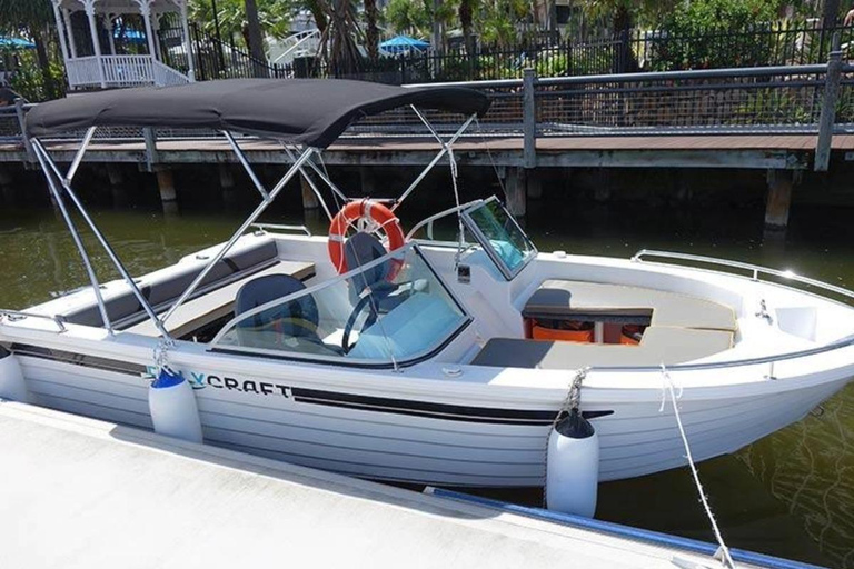 Gold Coast Boat Hire, 8 person Bow Rider Boat Rental Gold Coast Boat Hire, 8 person Bow Rider 4 Hour Rental