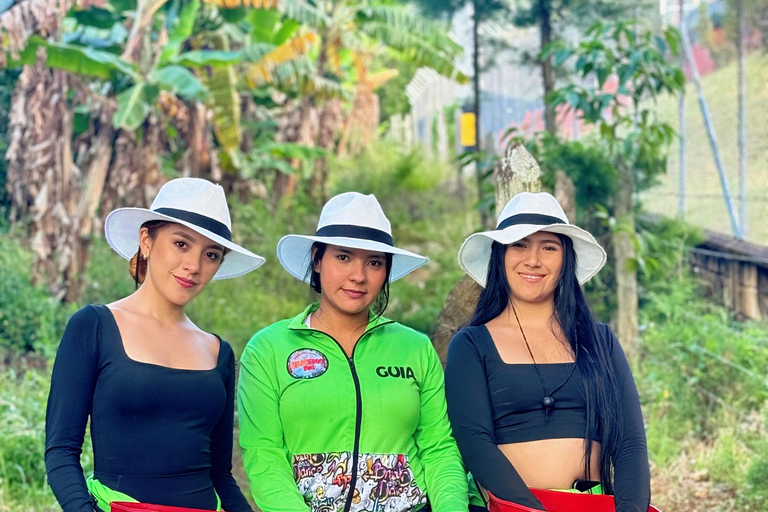 Medellín: Kaffeefarm-Tour – Probiere die Geschichten der SierraSpanisch