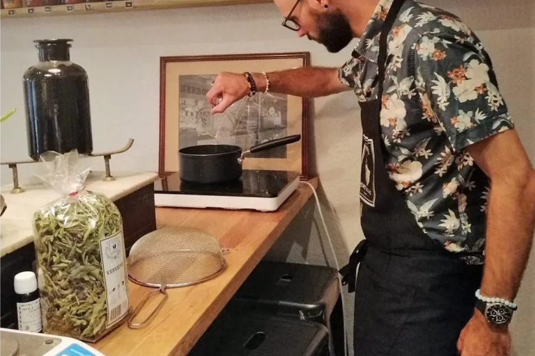 Marseille: Hidden Flavors Walking Food Tour