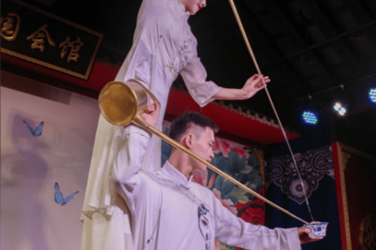Chengdu: Sichuan Opera & Face-Changing Show