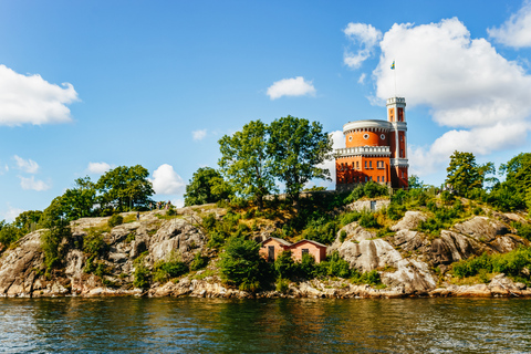 Stockholm : Croisière touristique dans l&#039;archipel de la ville avec guideCroisière de 1,5 heure dans l&#039;archipel