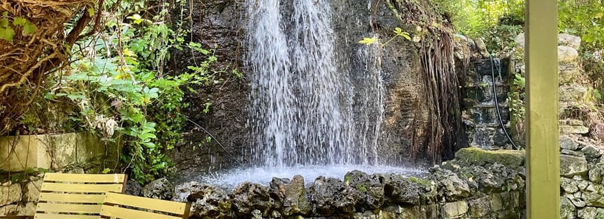 Excursion privée d'une journée à la ville de Réthymnon et aux cascades d'Argyroupoli