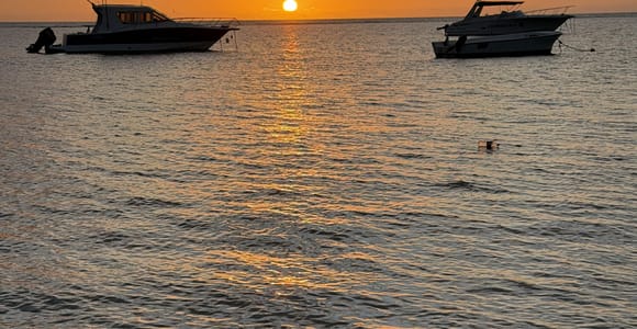 Mauritius: Private Luxury Sunset Cruise with Drinks