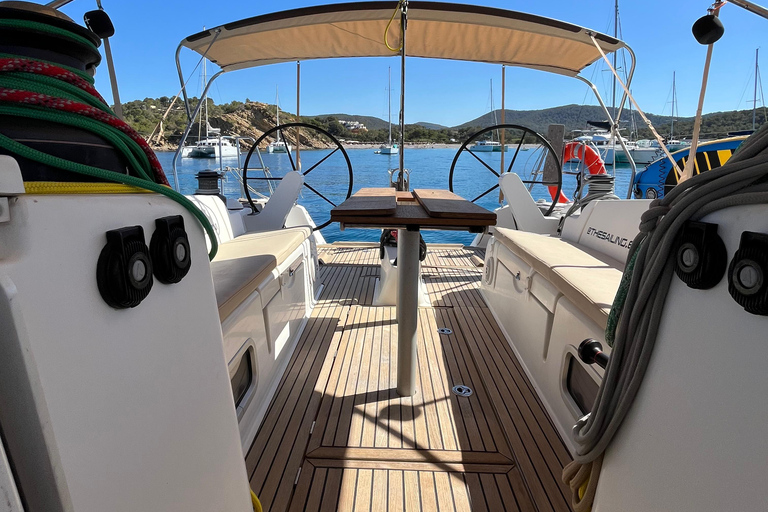 Day Sail tour from Ibiza to Formentera Shared Day Sail tour from Ibiza to Formentera