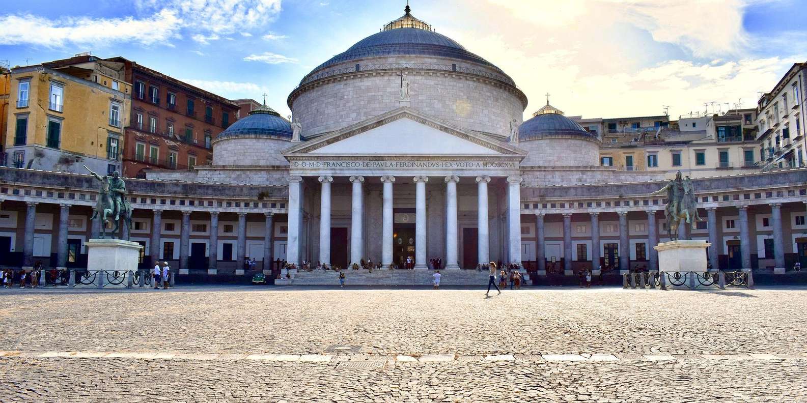 Memorable Tour of Napoli City | GetYourGuide, image size:1585x792